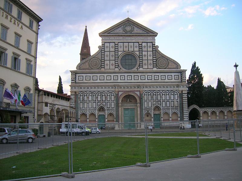 DSCN1703.JPG - Santa Maria Novella -- this was a very short walk from our Hotel -- the first basilca in Florence and the city's principal Dominican Church