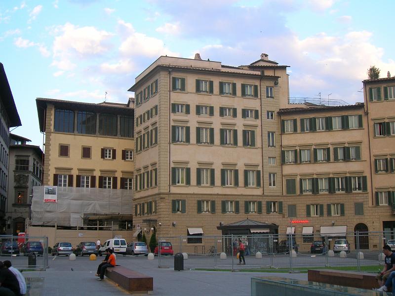 DSCN1701.JPG - some views around the Piazza Santa Maria Novella