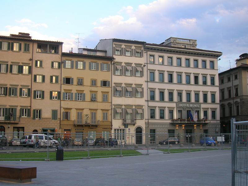 DSCN1702.JPG - some views around the Piazza Santa Maria Novella