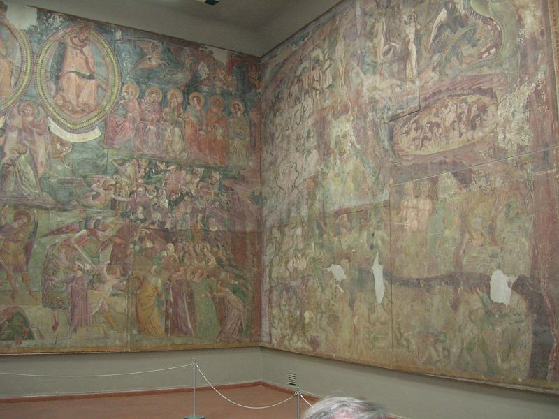 DSCN1860.JPG - Restoration of the frescoes has been going on since 1945