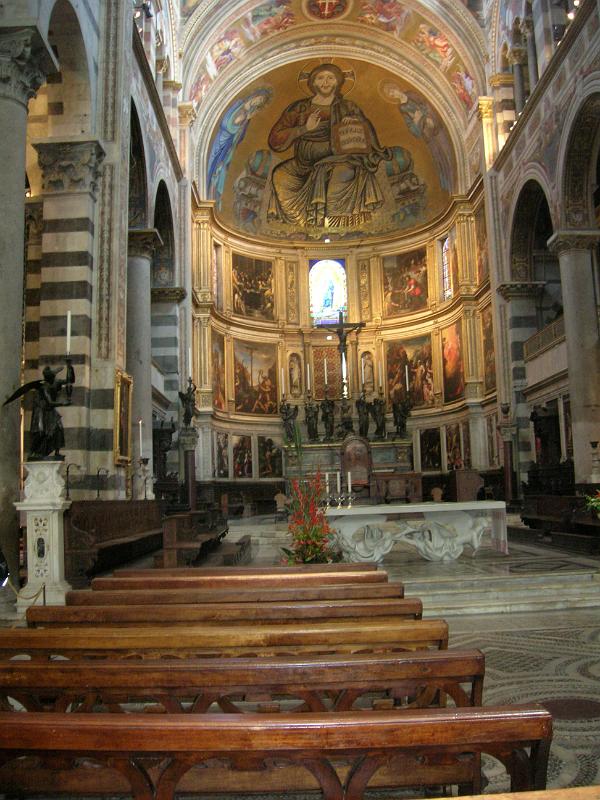 DSCN1801.JPG - inside the cathedral...